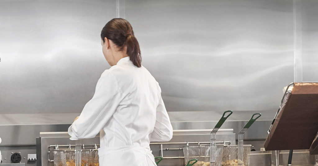 fryer-operator-cropped fryer-operator-cropped